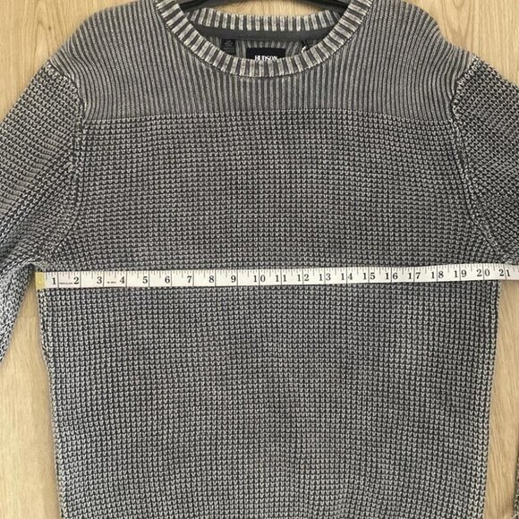 Hudson Men’s Knit Sweater Small Textured Waffle Weave Pullover Neutral Gray - Picture 8 of 12